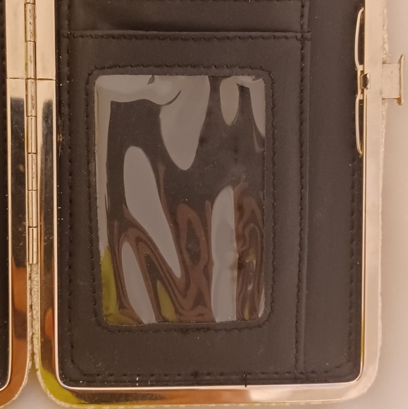 Wallet / Clutch - Picture 6 of 6